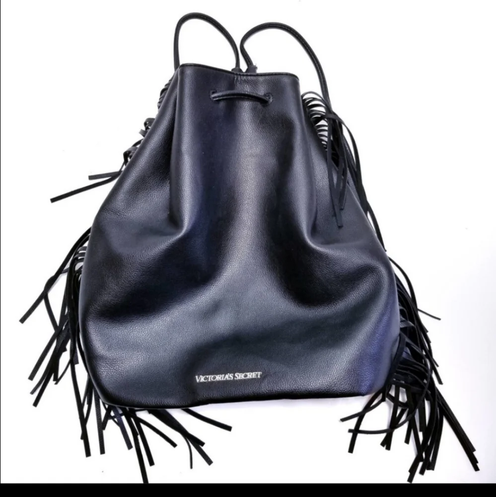 Victoria's Secret faux leather backpack - Picture 2 of 5